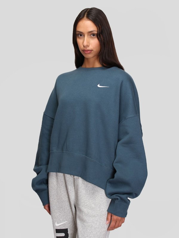 nike essential fleece crew neck sweatshirt