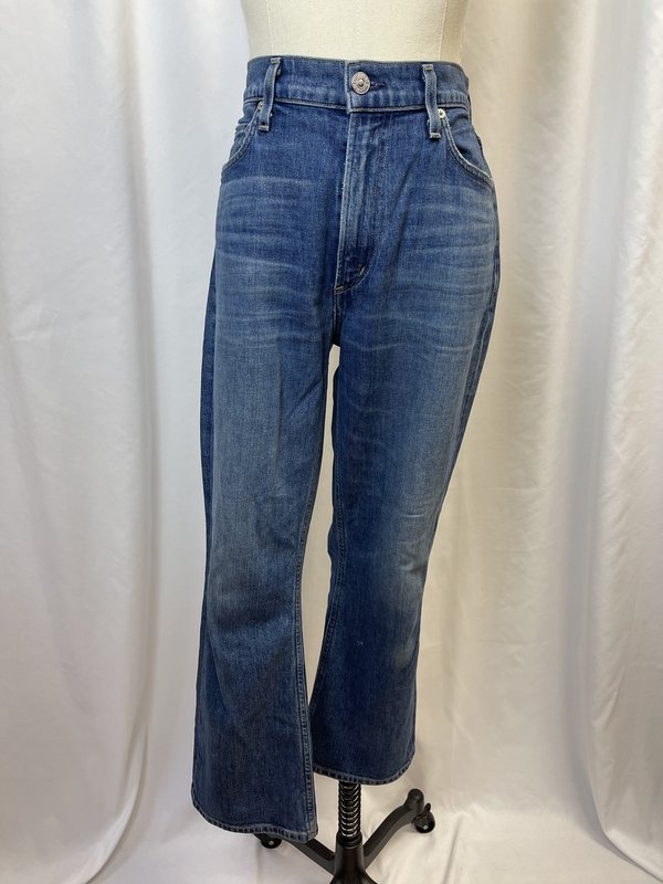Citizens of Humanity "Demy Cropped Flare" Denim (28) Citizens of Humanity "Demy Cropped Flare" Denim (28)