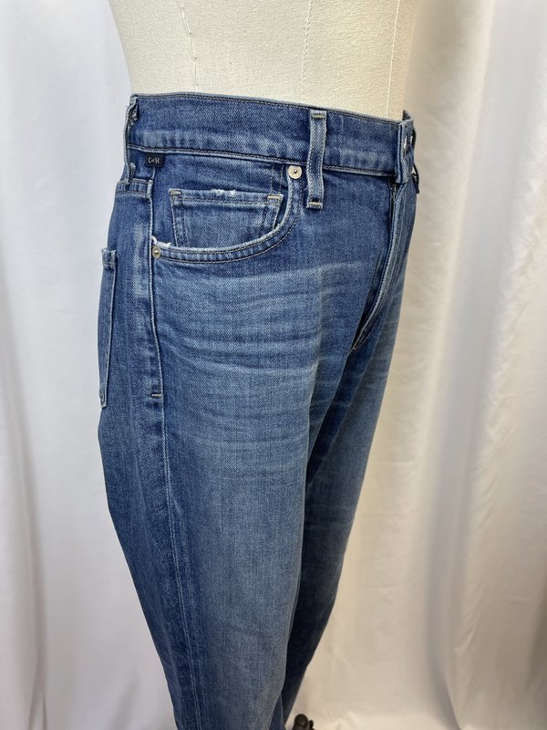 Citizens of Humanity "Demy Cropped Flare" Denim (28) Citizens of Humanity "Demy Cropped Flare" Denim (28)