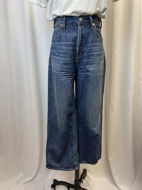Citizens of Humanity "Sacha High Rise Wide Leg" Denim (26) Citizens of Humanity "Sacha High Rise Wide Leg" Denim (26)