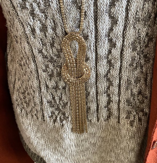 Chain necklace Chain necklace