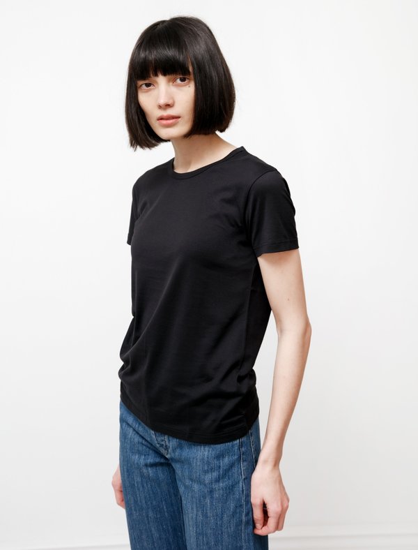 Sunspel Classic Crew Neck T-Shirt - Black Sunspel Classic Crew Neck T-Shirt - Black