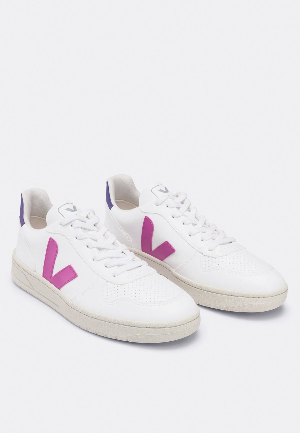 VEJA V10 CWL Sneakers - white/ultraviolet/purple | Garmentory