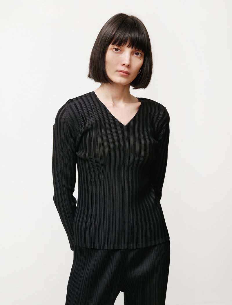 Pleats Please by Issey Miyake Rib Pleats V-Neck Top - Black