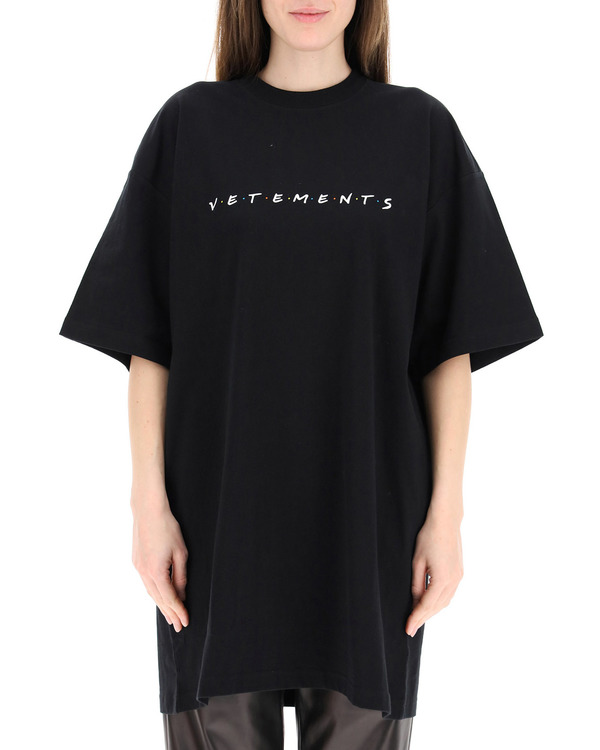 ★VETEMENTS FRIENDLY LOGO T-SHIRT ロゴ Tシャツ Vetements friendly logo t-shirt - Black | Garmentory