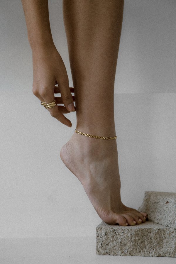 Young Frankk Zadie Chain Anklet - Gold Young Frankk Zadie Chain Anklet - Gold