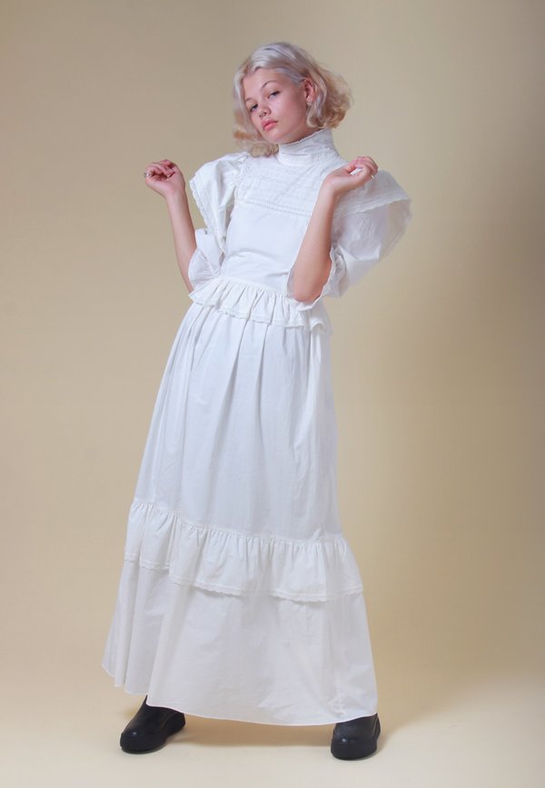 Meadows Bellflower Dress - white