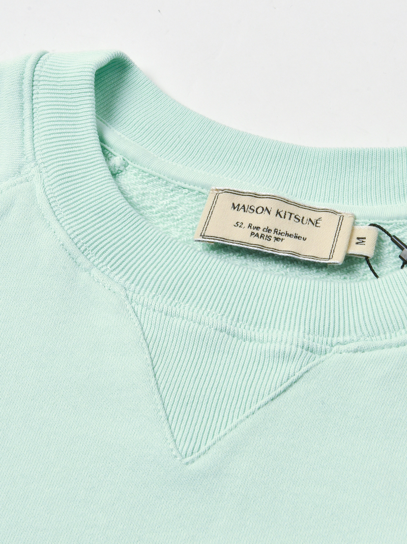 Maison Kitsuné CHILLAX FOX PATCH CLASSIC SWEATSHIRT - MINT