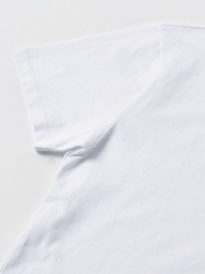 Maison Kitsuné WOMEN FOX HEAD PATCH CLASSIC TEE-SHIRT - WHITE Maison Kitsuné WOMEN FOX HEAD PATCH CLASSIC TEE-SHIRT - WHITE