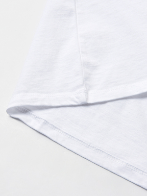 Maison Kitsuné WOMEN FOX HEAD PATCH CLASSIC TEE-SHIRT - WHITE Maison Kitsuné WOMEN FOX HEAD PATCH CLASSIC TEE-SHIRT - WHITE