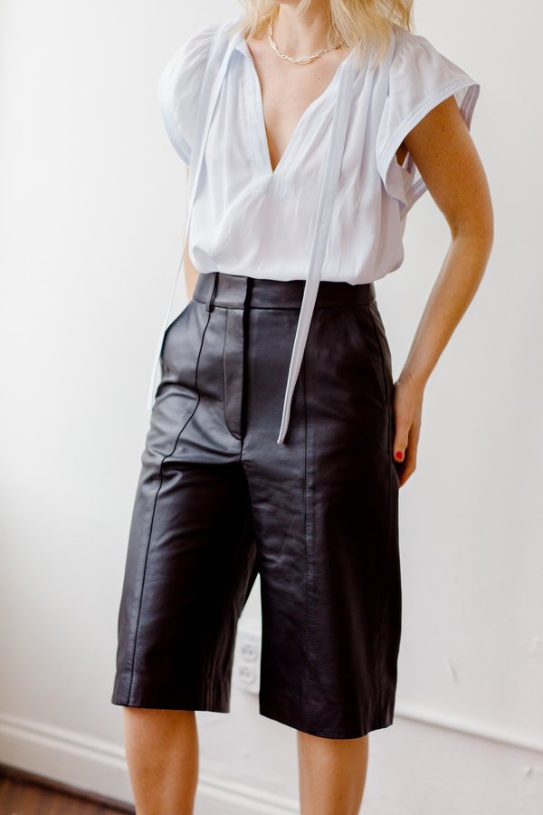 Anine Bing Nora Short - Black Anine Bing Nora Short - Black