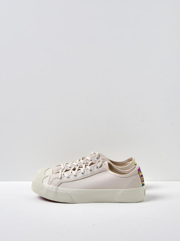 YMC Tape Heel Wing Tip Trainer - Cream 