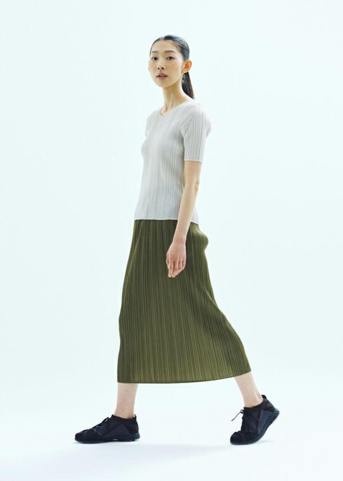 Pleats Please by Issey Miyake Basics Skirt - Green | Garmentory