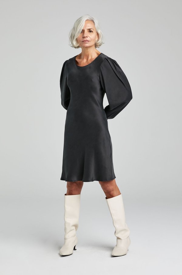 Silk Laundry ORIGAMI SLEEVE DRESS - BLACK Silk Laundry ORIGAMI SLEEVE DRESS - BLACK