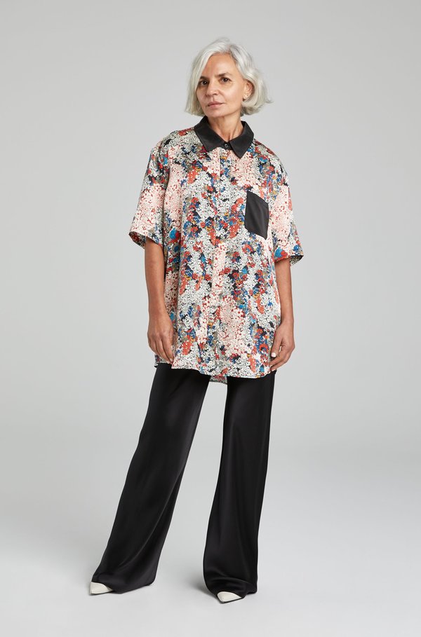 Silk Laundry SHORT SLEEVE BOYFRIEND SHIRT - GARDEN PARTY Silk Laundry SHORT SLEEVE BOYFRIEND SHIRT - GARDEN PARTY