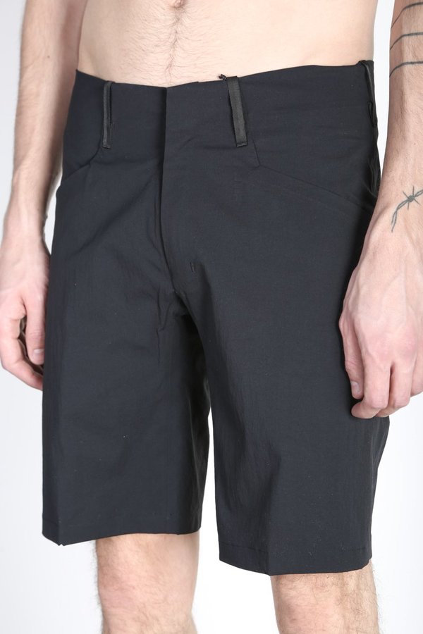 Arc'teryx Veilance VORONOI LT SHORT - black | Garmentory