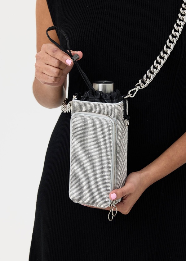 KARA カラ クリスタル メッシュ チェーン クロスボディバッグ シルバー KARA Mesh Water Bottle Bag - White Crystal | Garmentory