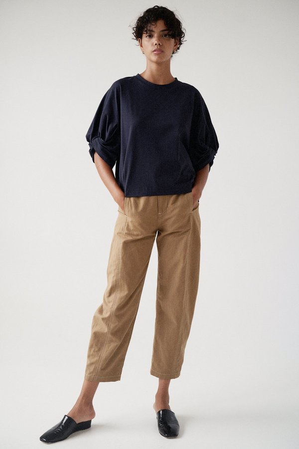 Sayaka Davis Twisted Sleeve Tee