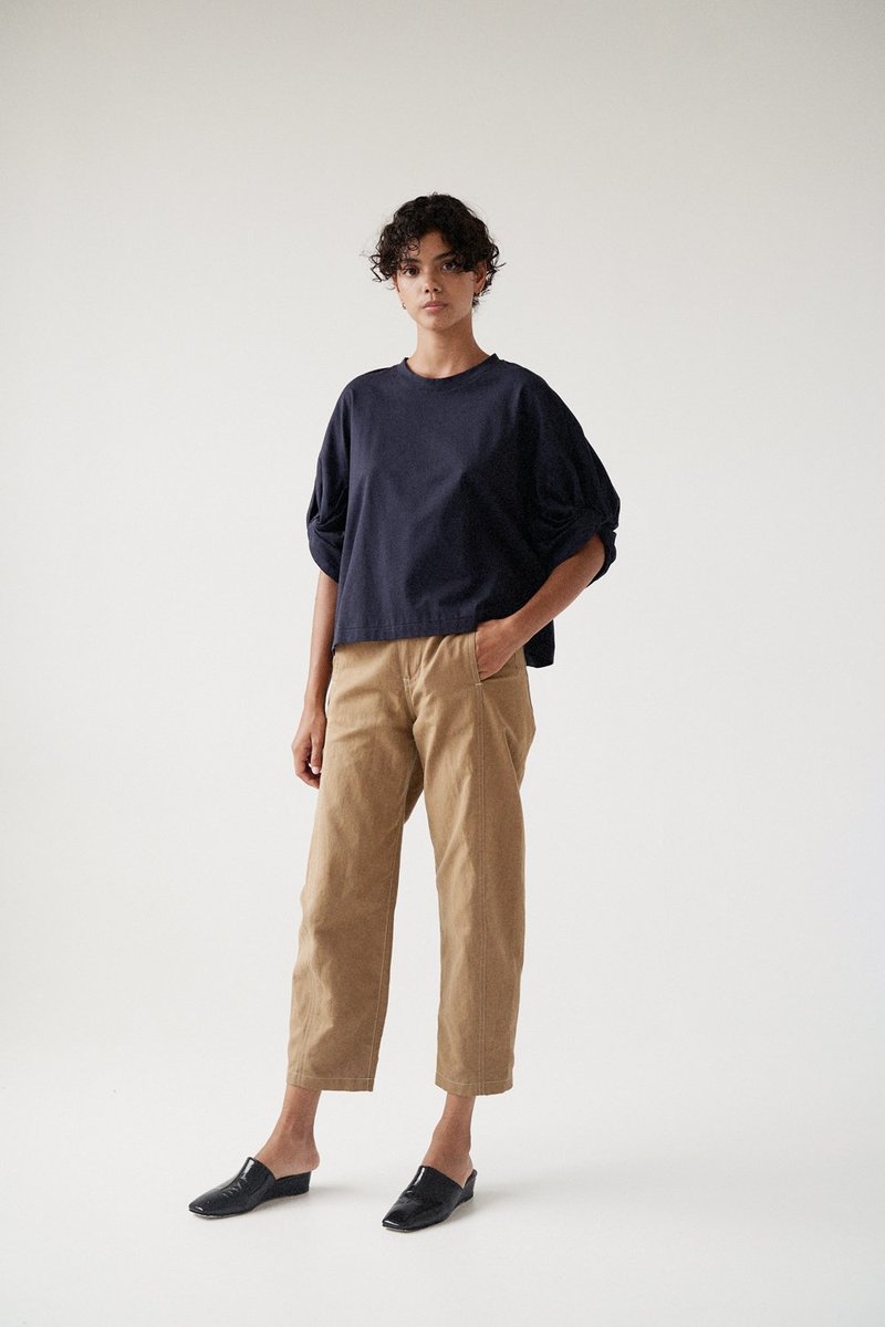 Sayaka Davis Twisted Sleeve Tee