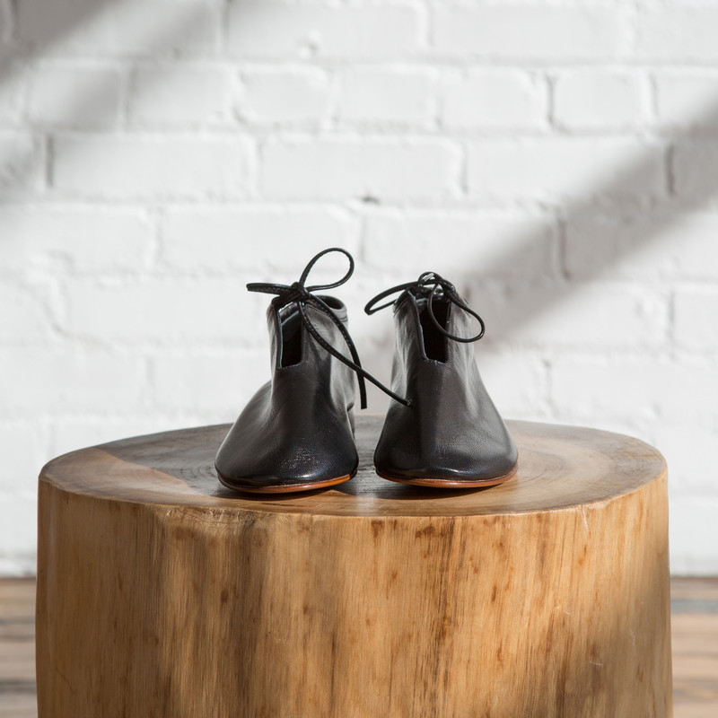 MARTINIANO LEATHER BOOTIE SIZE：36 Martiniano | Glove Bootie | White – One of a few