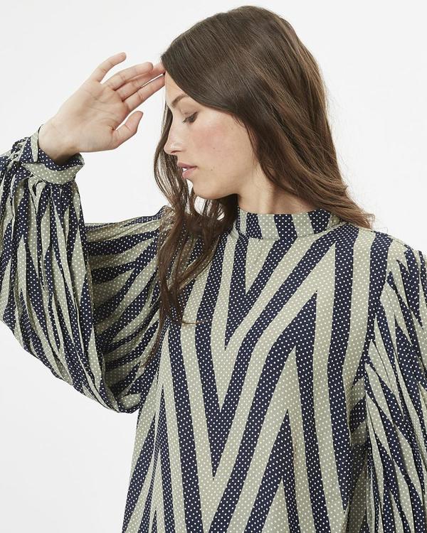 Minimum Thoraline Ls Blouse - Oil Green Minimum Thoraline Ls Blouse - Oil Green