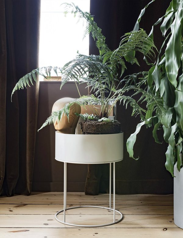 Ferm Living Round Plant Box - Light Grey Ferm Living Round Plant Box - Light Grey