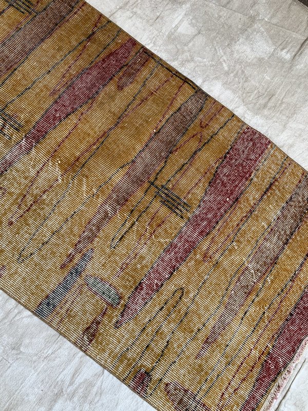 Vintage Gold Abstract Distressed Wool Rug Vintage Gold Abstract Distressed Wool Rug