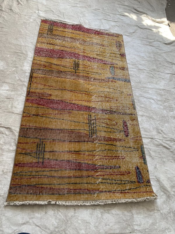 Vintage Gold Abstract Distressed Wool Rug Vintage Gold Abstract Distressed Wool Rug