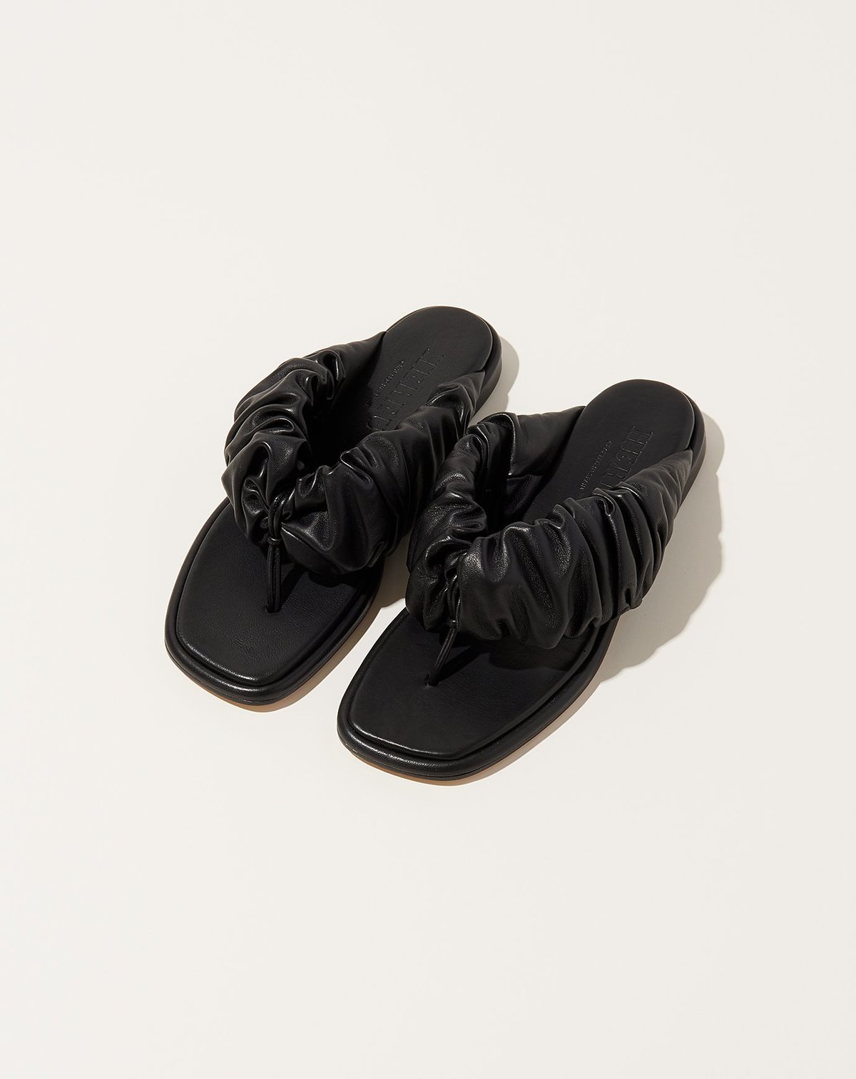 Hereu Nuvola - Black | Garmentory Hereu Nuvola - Black | Garmentory