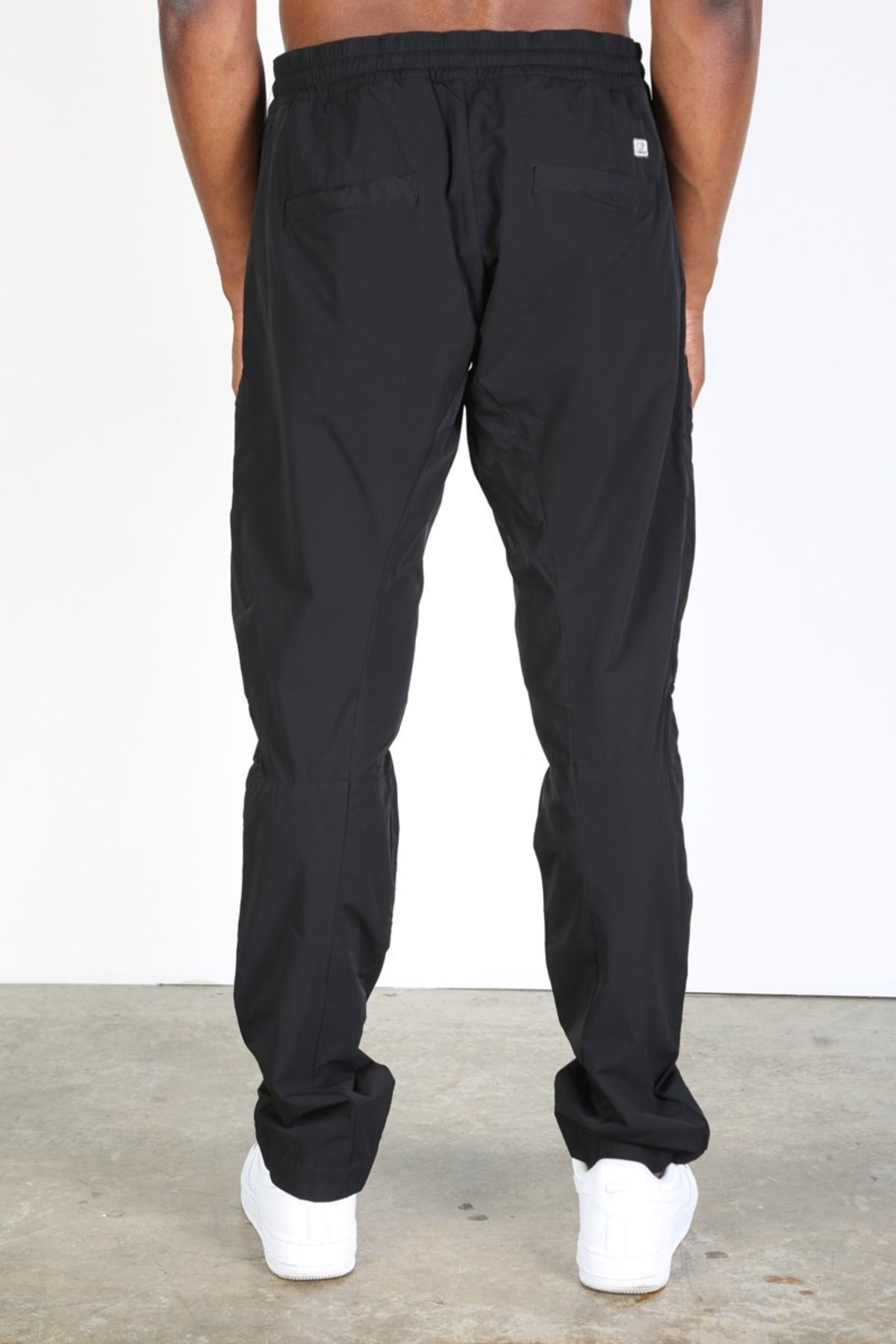 NYLON-CARGO-20210313085456.jpg