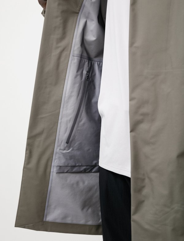VEILANCE Partition LT Coat - Clay | Garmentory