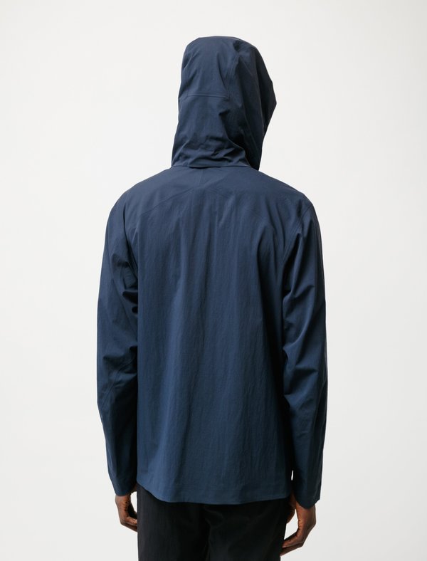 VEILANCE Spere LT Hoody jacket - Deep Navy | Garmentory