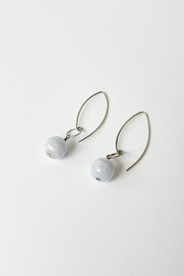 Vintage Sphere Fish Hook Earrings - silver Vintage Sphere Fish Hook Earrings - silver