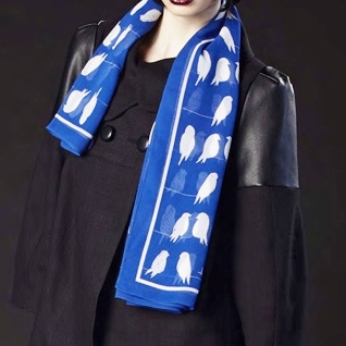 Anu Raina Bluebirds scarf Anu Raina Bluebirds scarf