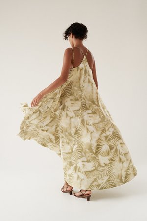 Tropical Print M-Strap Long Dress Tropical Print M-Strap Long Dress