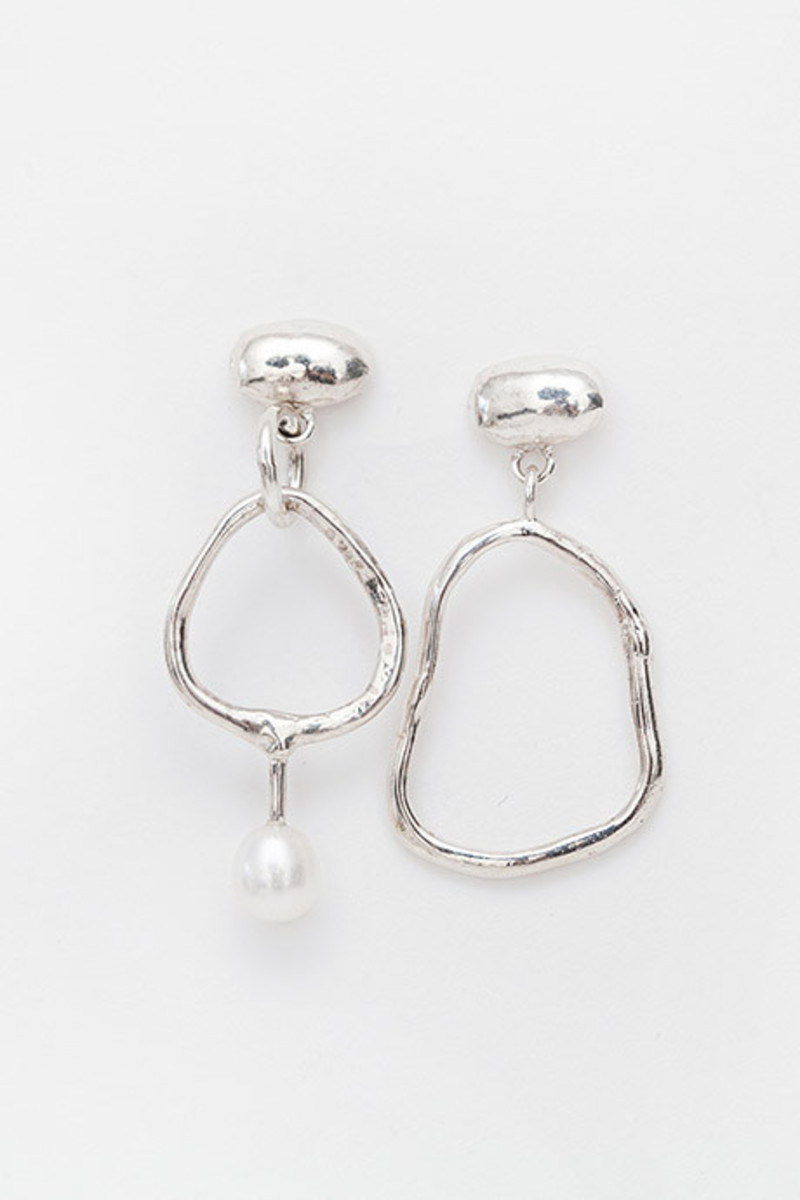 Mondo Mondo Toyen Earring | Garmentory