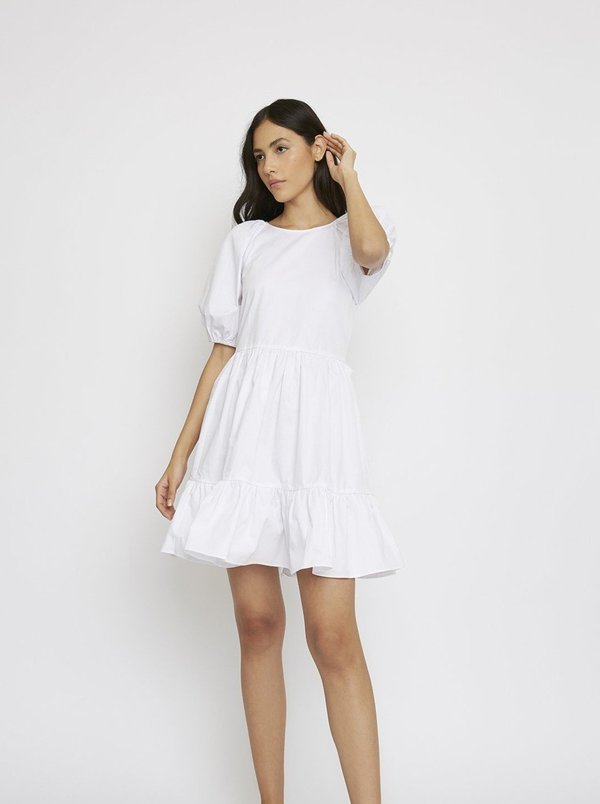 Glamorous Open Back Tiered Mini Dress - White