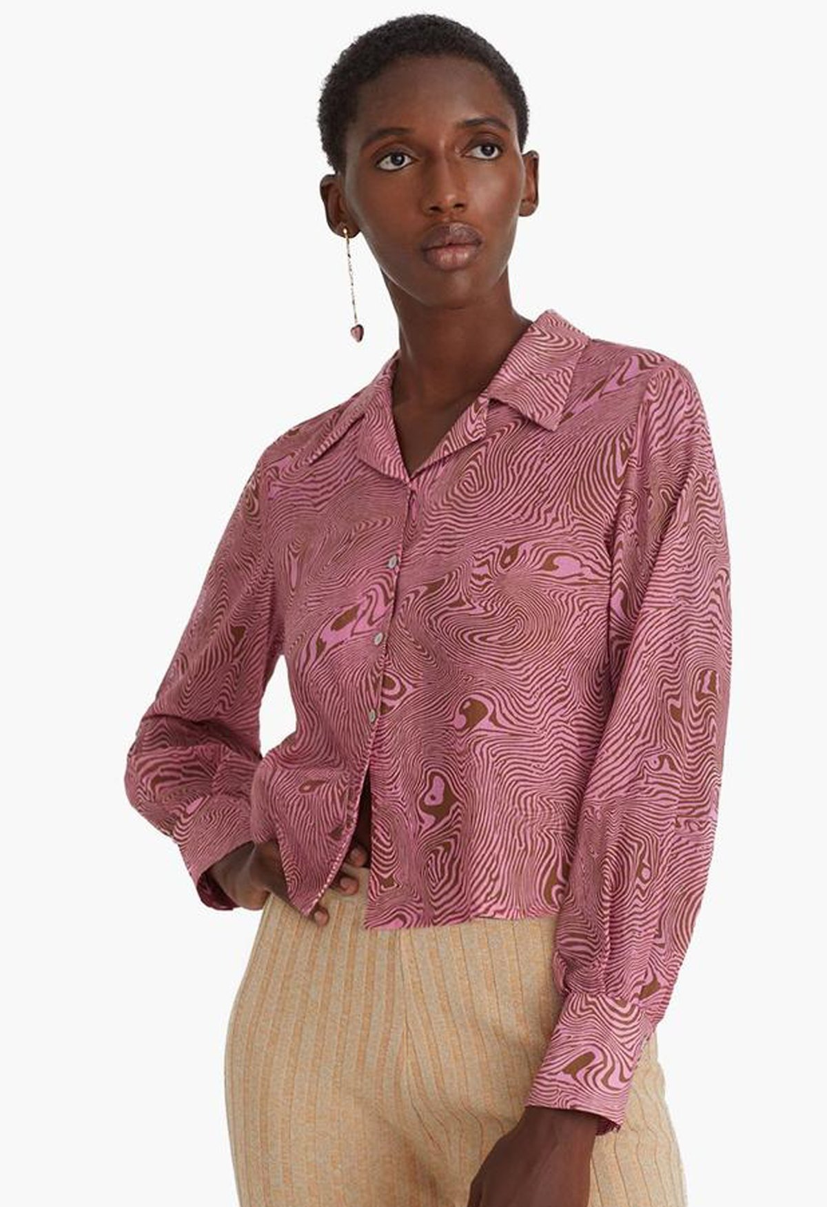 Paloma wool Malvo ロゴシャツ　ピンクチェック Paloma Wool Paloma Wool Sonia Top - Pink/Huella Print | Garmentory