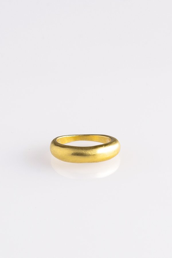 TRADE RING IN GOLD TRADE RING IN GOLD