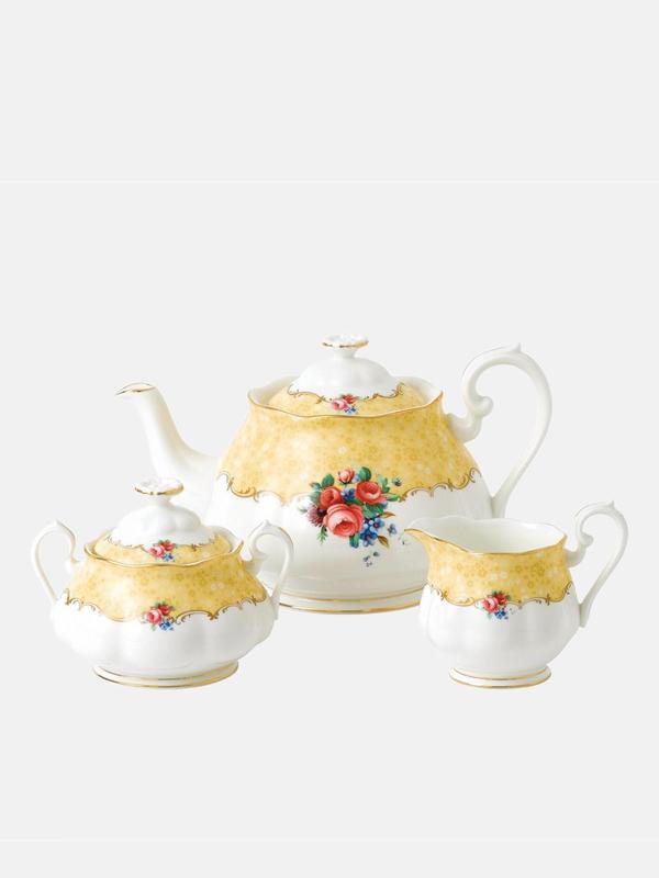100 Years 1990 Bouquet 3-Piece Set 100 Years 1990 Bouquet 3-Piece Set