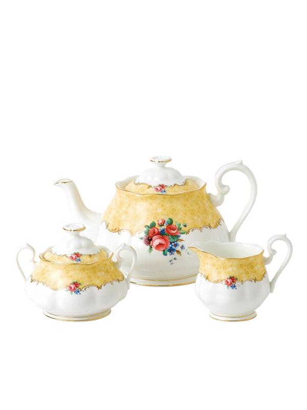 100 Years 1990 Bouquet 3-Piece Set 100 Years 1990 Bouquet 3-Piece Set