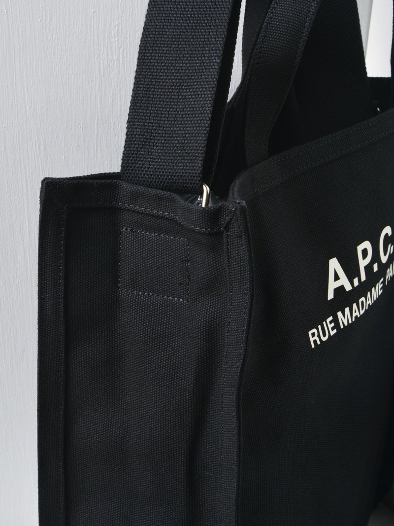 LE ABONNE [配送/関税込み] RIA BAG BLACK Hip Bag, Recycled Polyester, Black – Leica Official Store