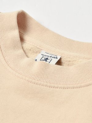 Health, Wellness Crewneck_Cream Puff/Forest Green Health, Wellness Crewneck_Cream Puff/Forest Green