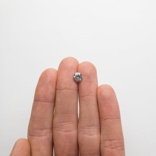 1.64ct 7.11x7.04x4.88mm Round Brilliant 18667-01 1.64ct 7.11x7.04x4.88mm Round Brilliant 18667-01