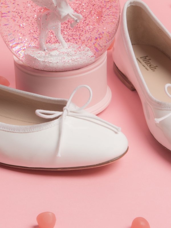 blush. Flat - Pearl blush. Flat - Pearl