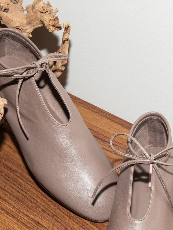 blush. Tulipe Flats - Plum blush. Tulipe Flats - Plum