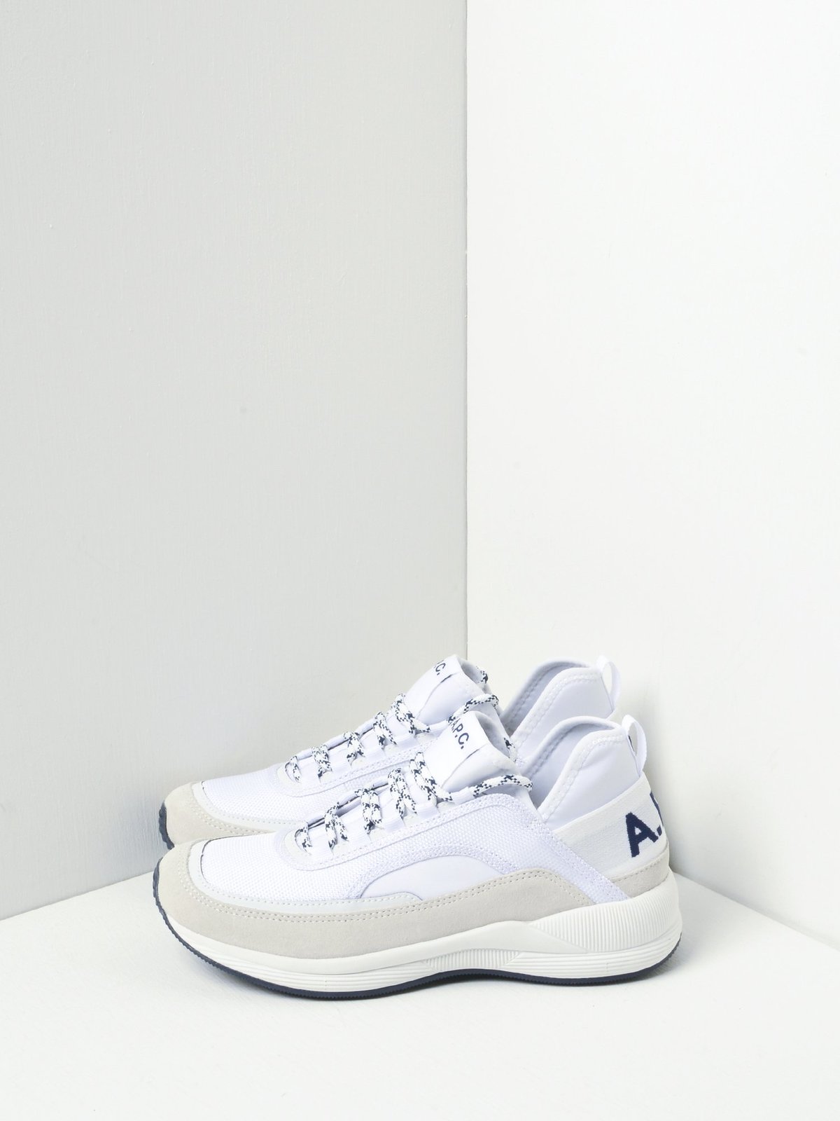 RUN-AROUND-AAB-WHITE-
