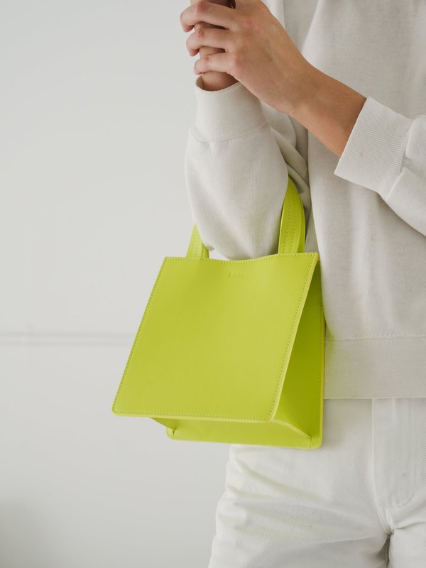 SMALL LEATHER RETAIL TOTE_CHARTREUSE SMALL LEATHER RETAIL TOTE_CHARTREUSE