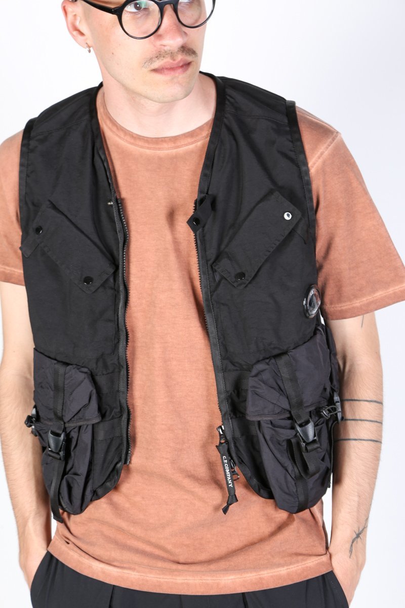 トップス C.P. COMPANY TAYLON P MIXED UTILITY VEST C.P. Company Taylon P Mixed Utility Vest - Centrevillestore