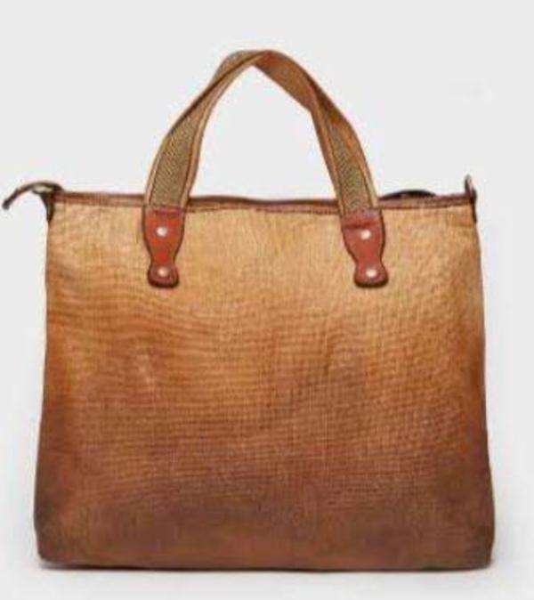Vive La Difference - Tote Dots (Saddle Brown) Vive La Difference - Tote Dots (Saddle Brown)